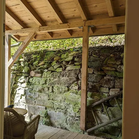 Peaceful Chalet Near The The Sure River