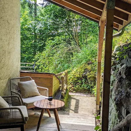 Chalet Peaceful Chalet Near The The Sure River *