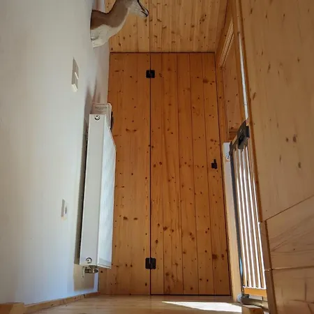 Peaceful Chalet Near The The Sure River Chalet