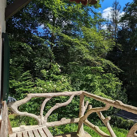 Peaceful Chalet Near The The Sure River Chalet